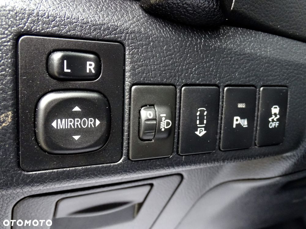 Toyota Auris 1.6 Executive - 10