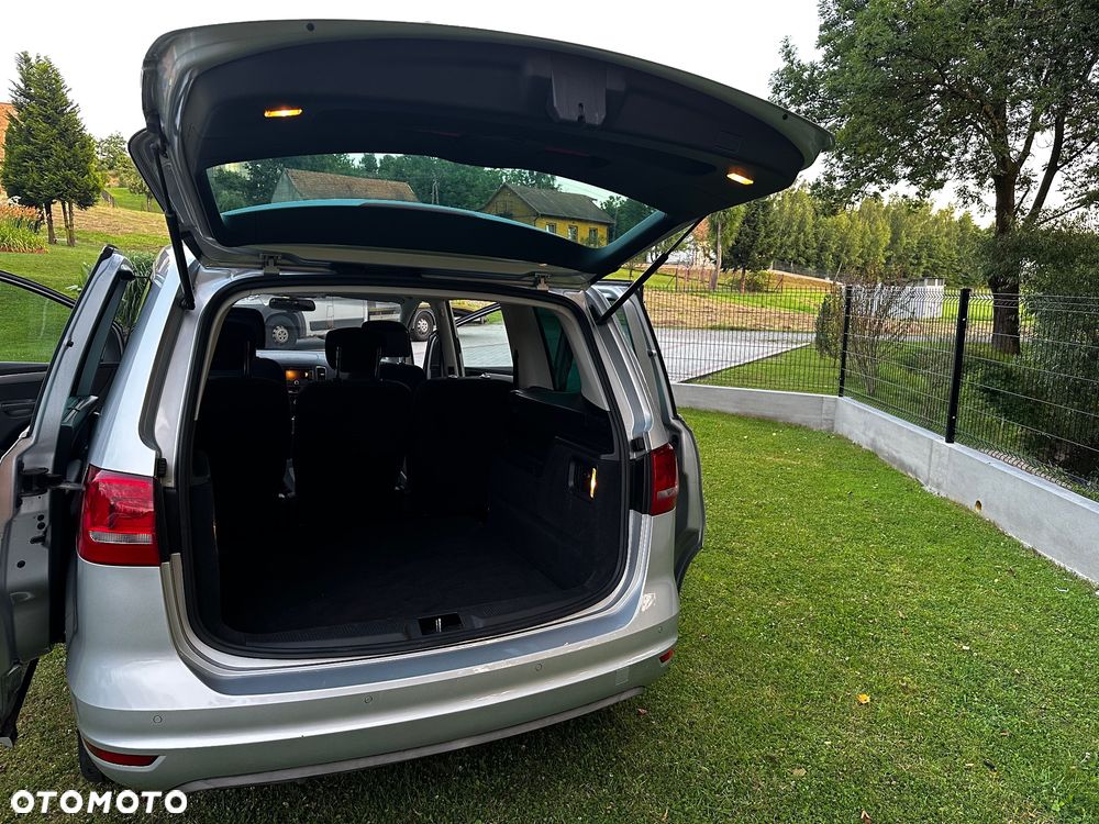 Volkswagen Sharan - 12