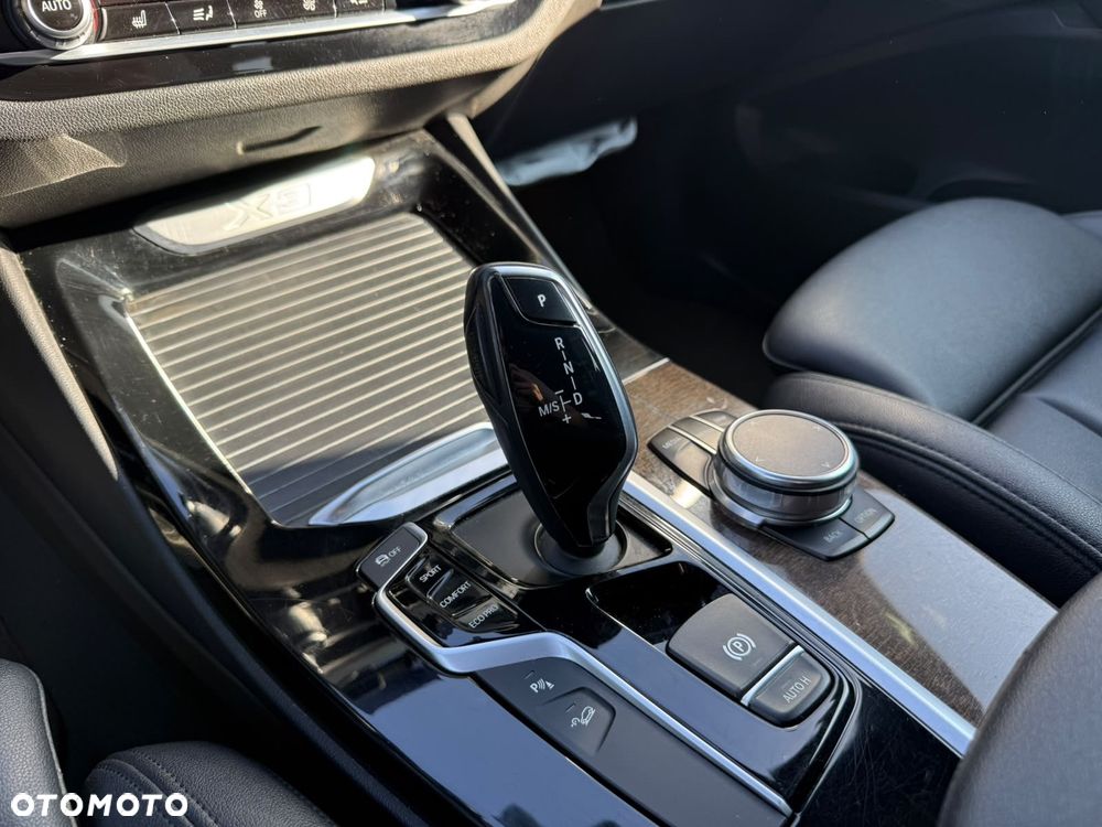 BMW X3 xDrive30i GPF xLine - 23