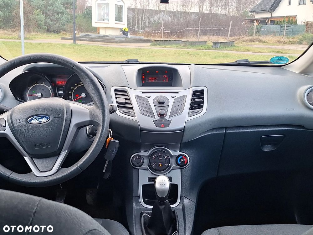 Ford Fiesta 1.25 Celebration - 4