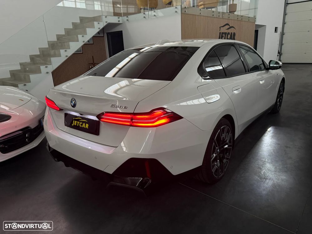 BMW 530 e Pack Desportivo M Pro - 9