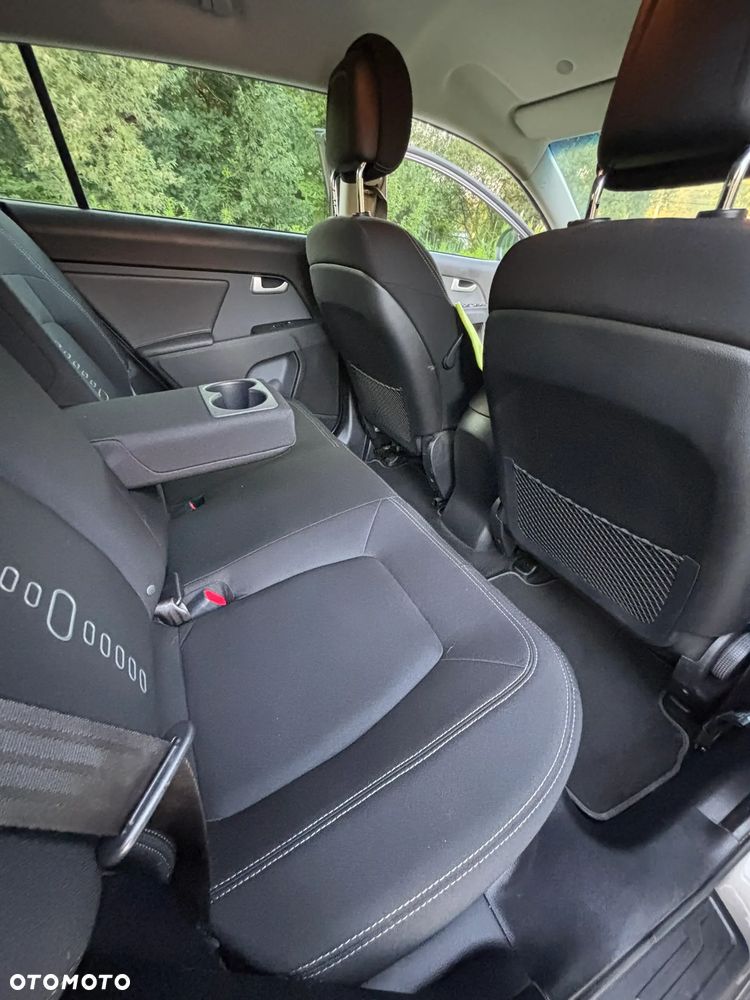 Kia Sportage 2.0 CRDI 4WD Automatik Vision - 14