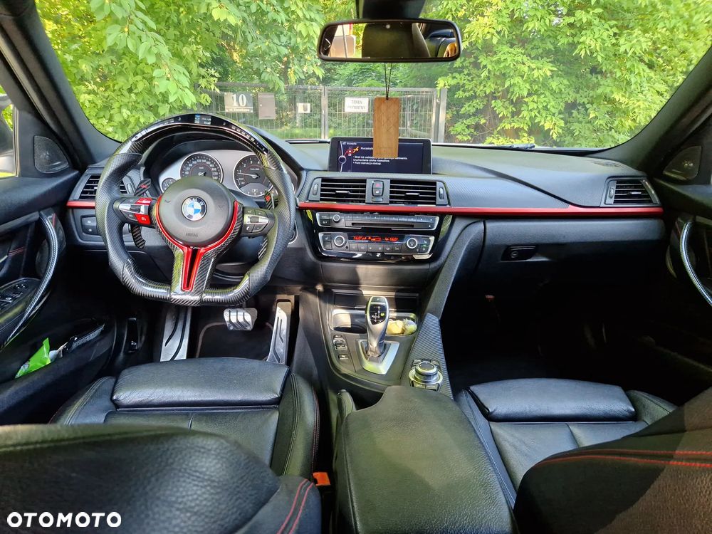 BMW Seria 3 335i Edition Sport - 15