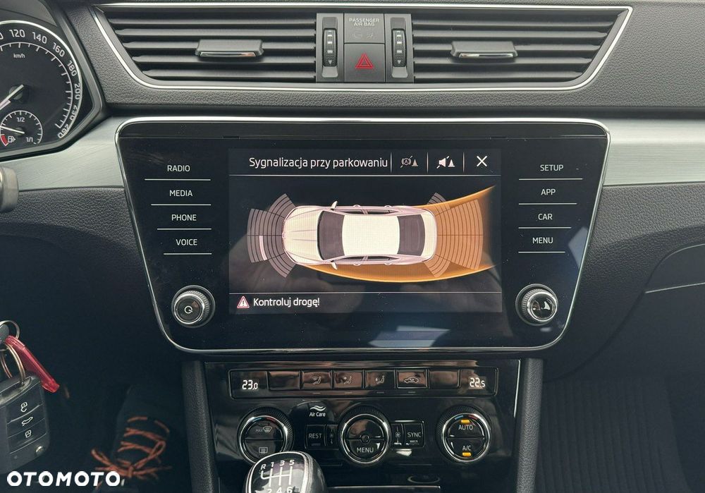 Skoda Superb 2.0 TDI SCR Ambition - 29