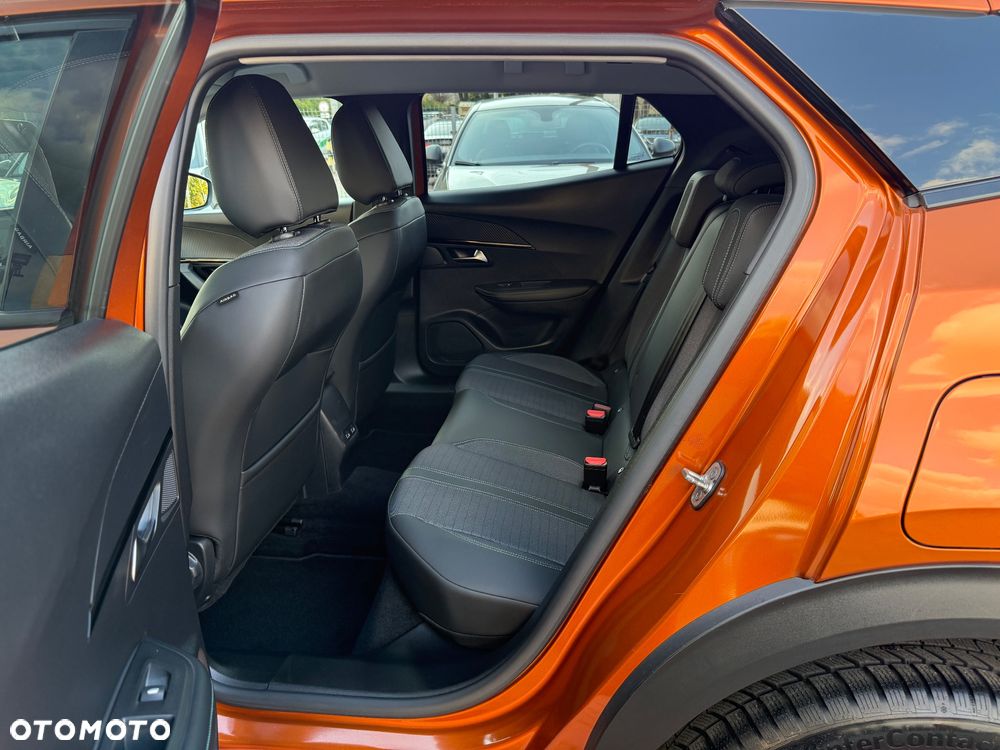 Peugeot 2008 1.5 BlueHDi Allure S&S - 31