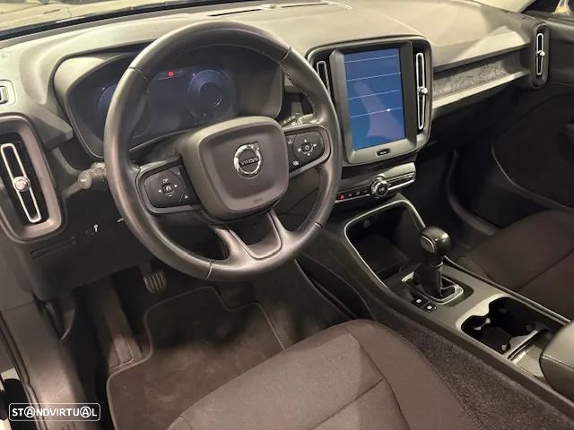 Volvo XC 40 1.5 T2 Momentum Plus - 8