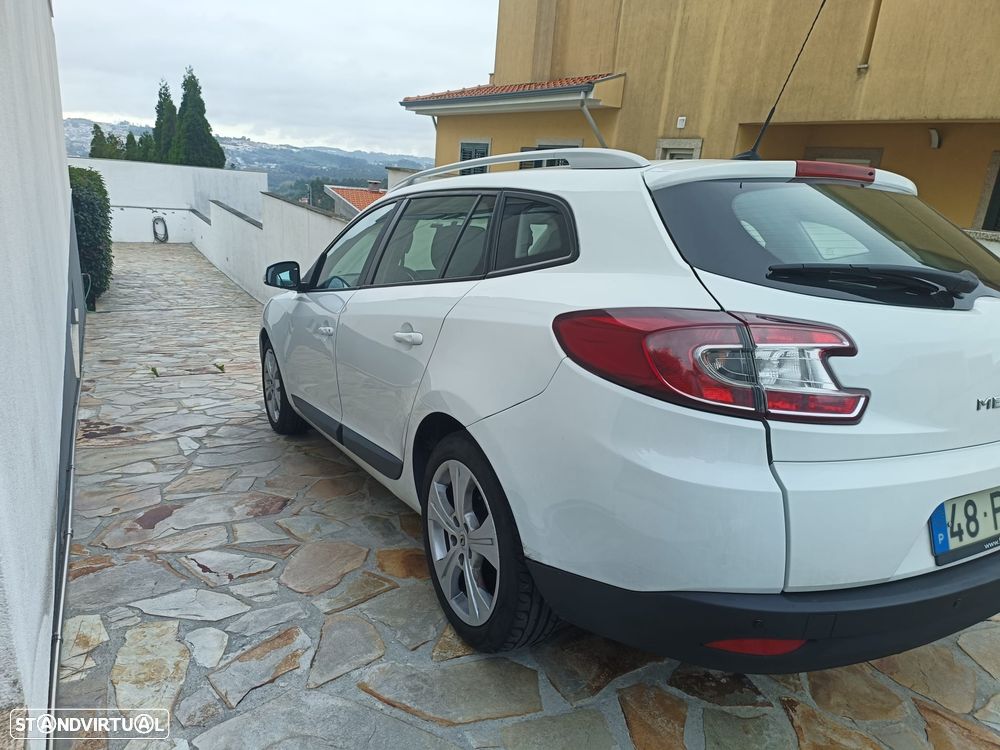 Renault Mégane Sport Tourer dCi 110 FAP Dynamique - 2