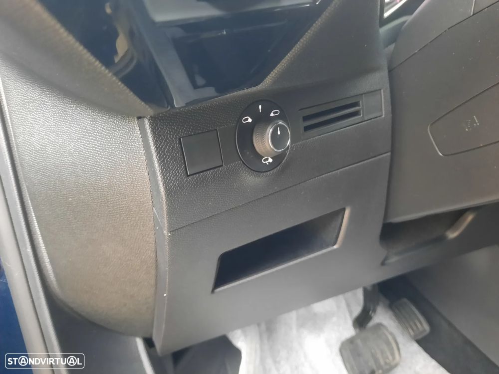 DS DS7 Crossback 1.5 BlueHDi Rivoli EAT8 - 27