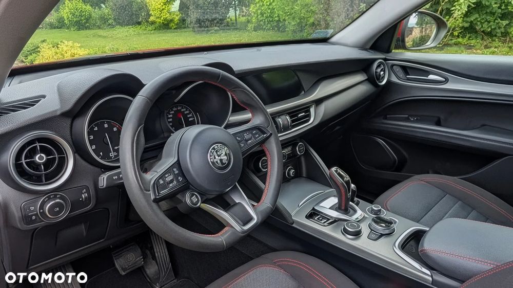 Alfa Romeo Stelvio 2.0 Turbo Q4 - 7