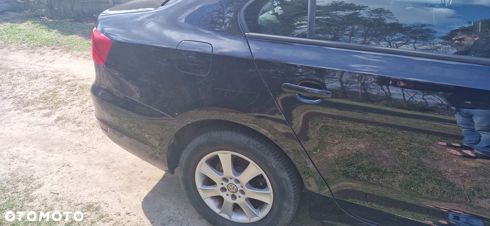 Volkswagen Jetta 1.2 TSI Comfortline - 3