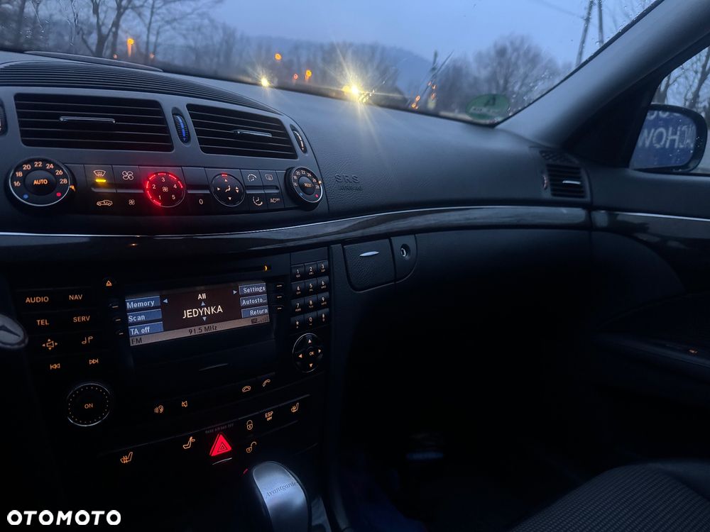 Mercedes-Benz Klasa E - 12