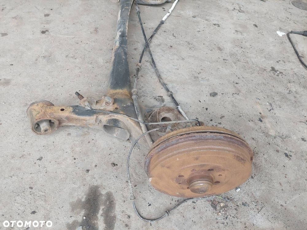 BELKA OŚ ZAWIESZENIA TYŁ BĘBNY Z ABS FIAT PUNTO EVO - 3