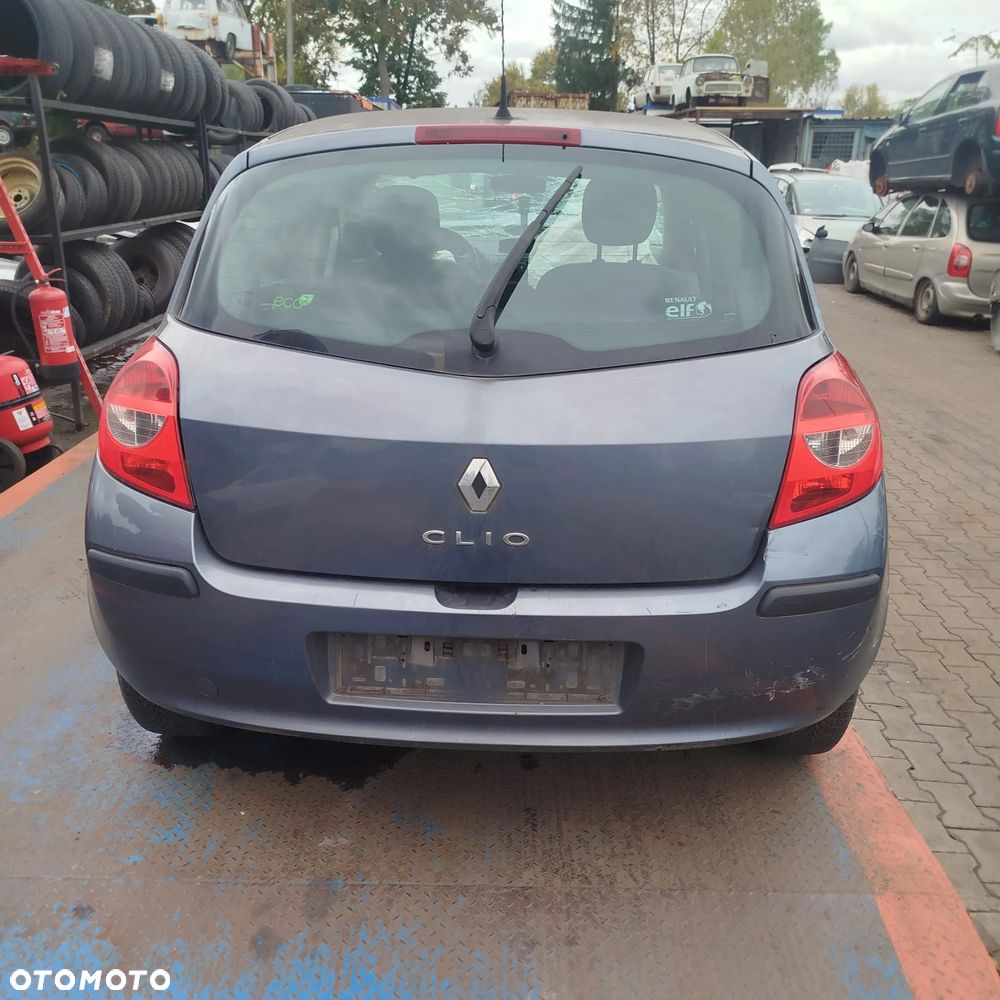 Renault Clio 3  na części . - 11
