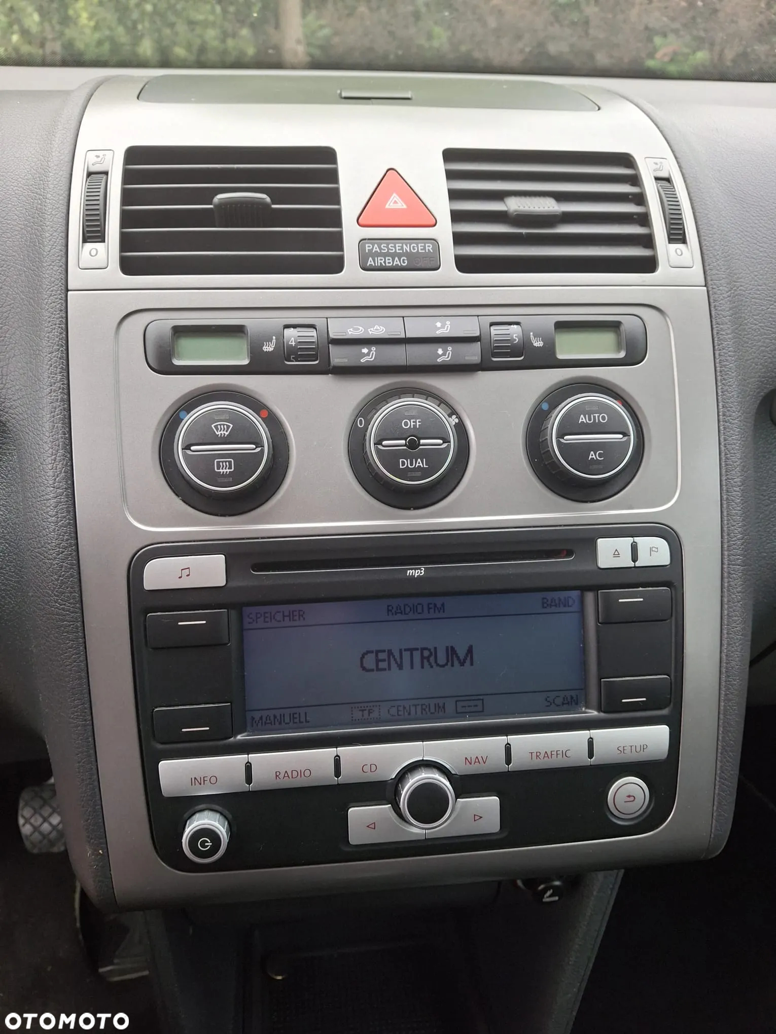 Volkswagen Touran 1.4 TSI United - 19