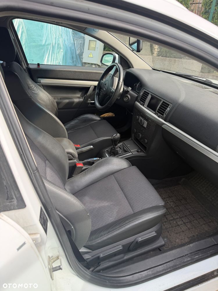Opel Vectra 1.9 CDTI DPF - 16