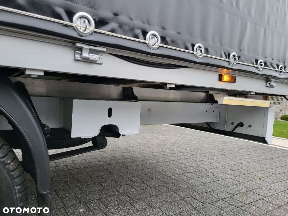 Renault Master kabina XL - 35