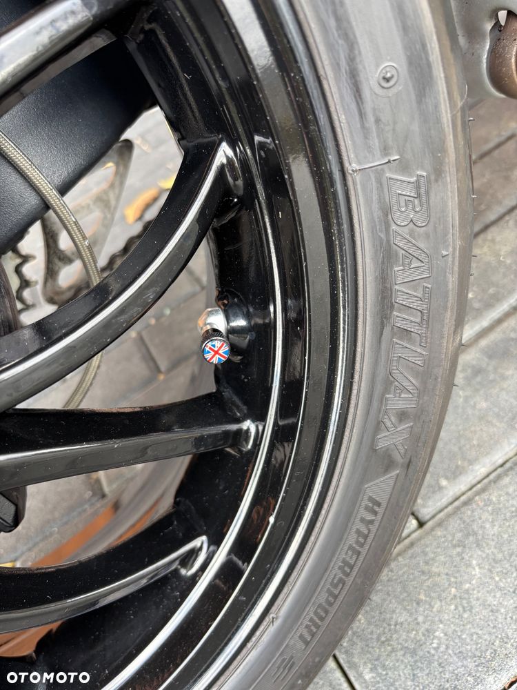 Triumph Speed Triple - 10