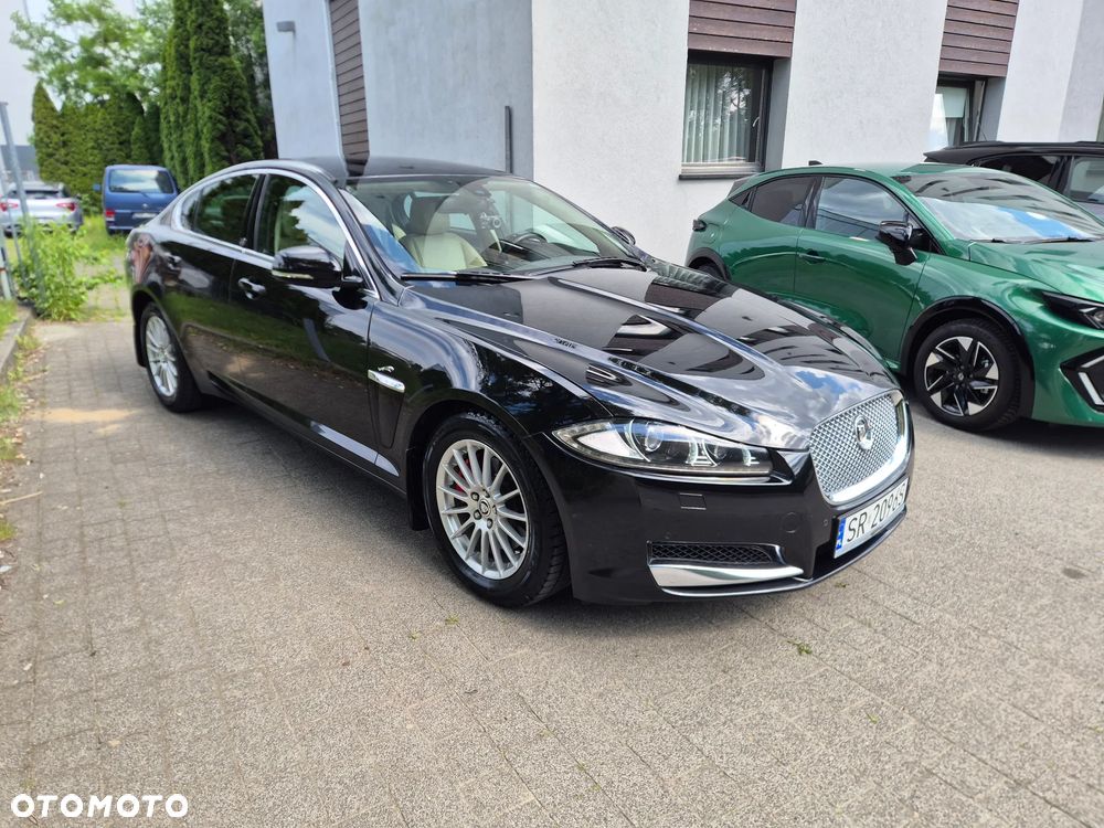 Jaguar XF 2.2 - 3