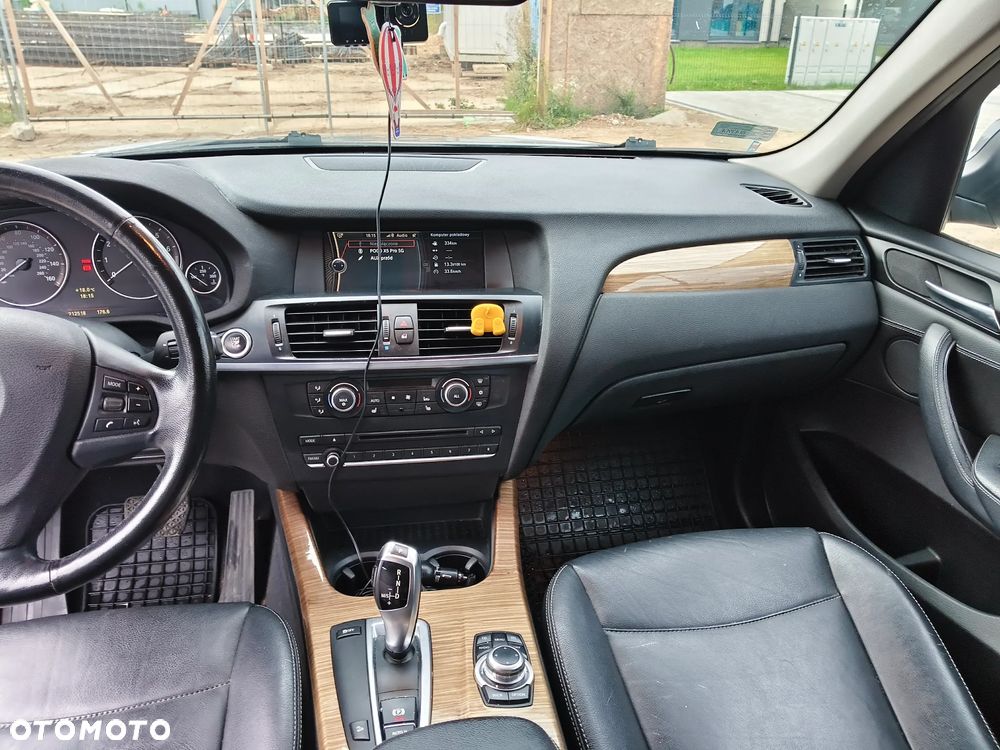 BMW X3 28i xDrive - 15
