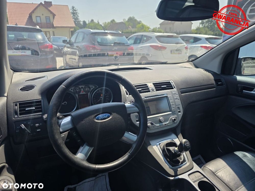 Ford Kuga - 27