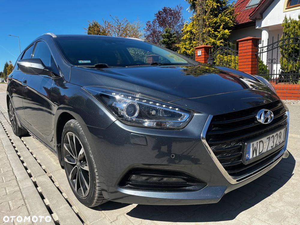 Hyundai i40 1.7 CRDi Premium DCT - 1