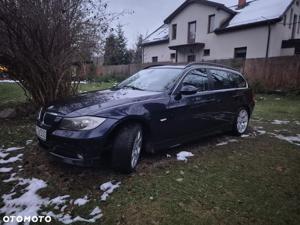 BMW Seria 3 325i - 3