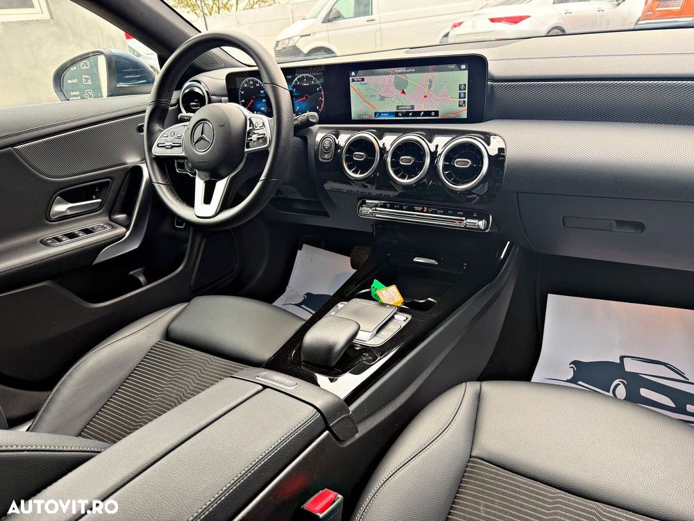 Mercedes-Benz CLA 180 7G-DCT Special Edition - 8