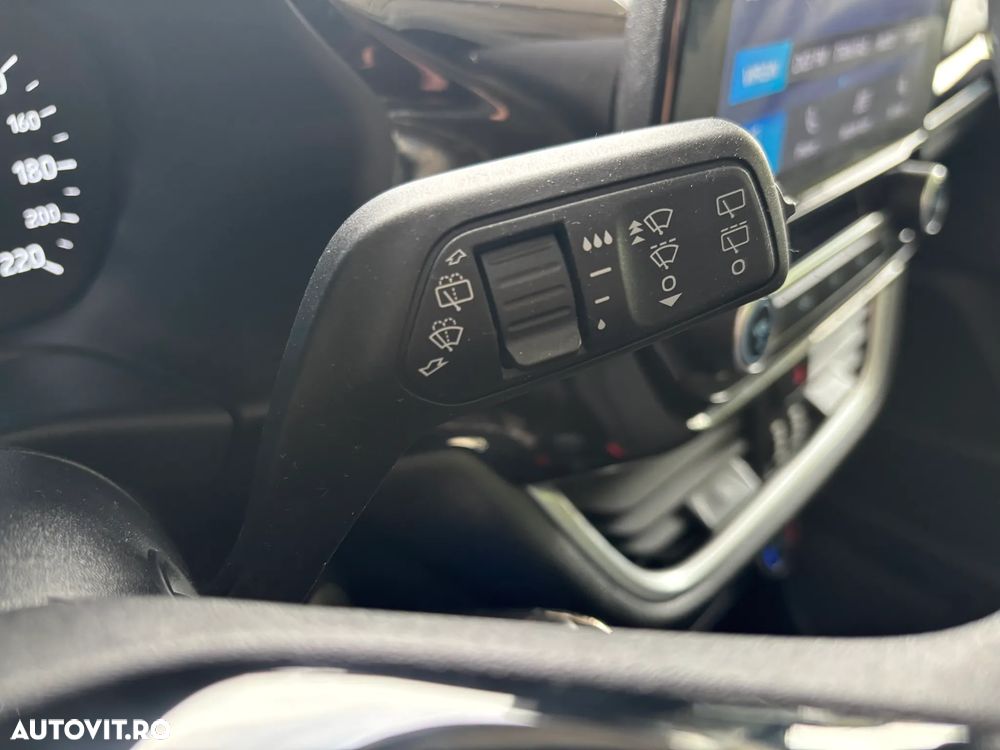 Ford Fiesta 1.1 Trend Connected - 16