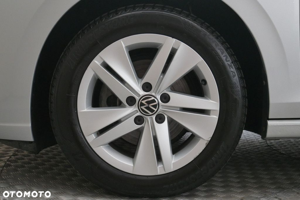 Volkswagen Golf - 14