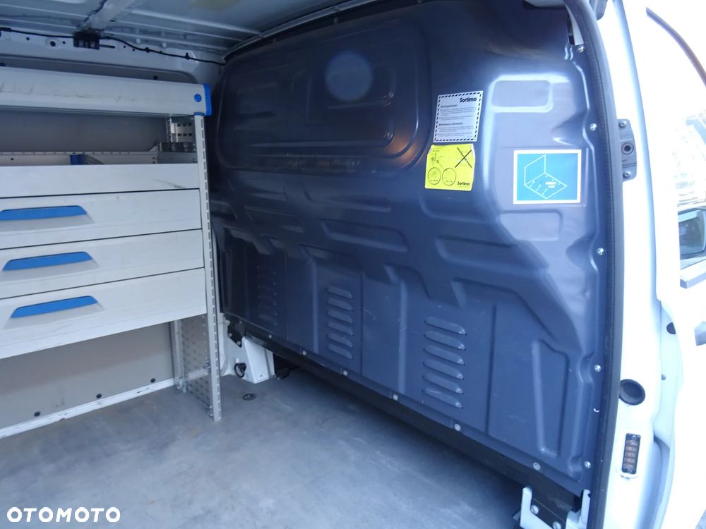 Mercedes-Benz Vito - 16