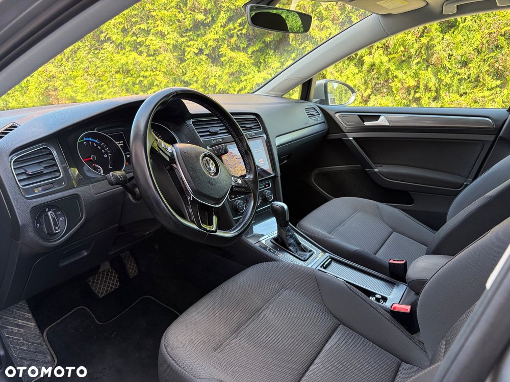 Volkswagen Golf e-Golf - 25
