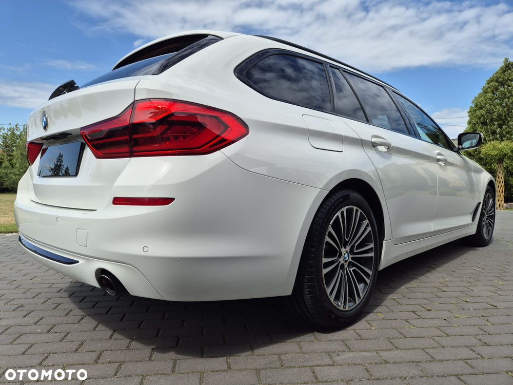 BMW Seria 5 518d Sport Line - 8