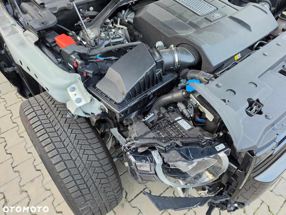 Land Rover Defender - 10