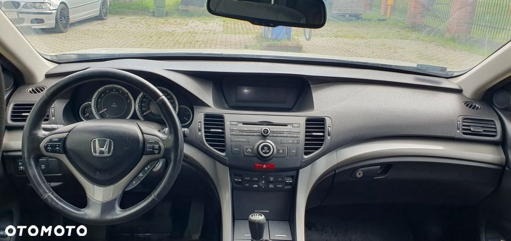 Honda Accord 2.0 Executive - 8