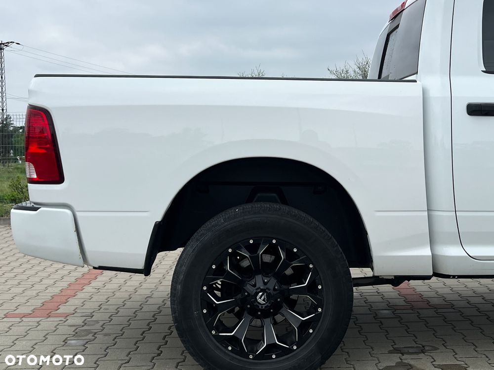 Dodge RAM - 4