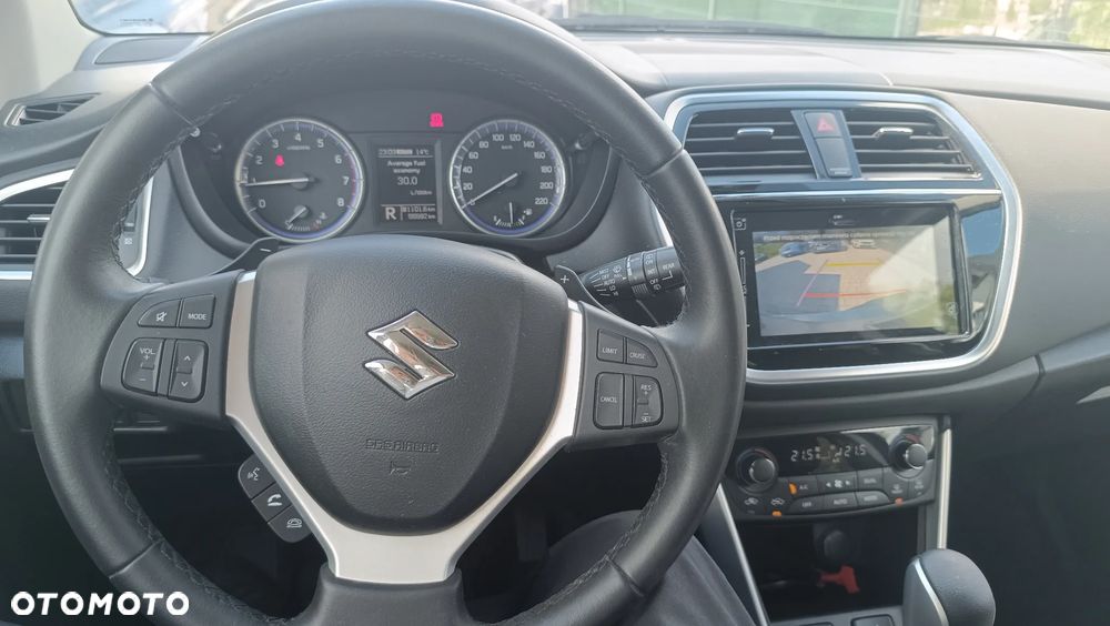 Suzuki SX4 - 10