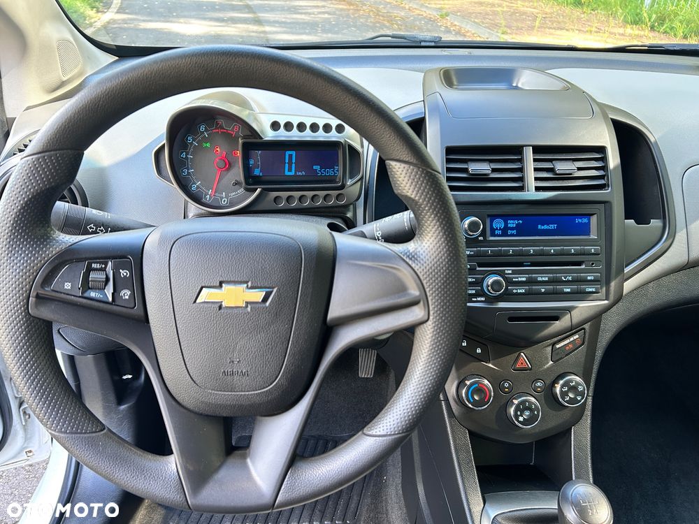 Chevrolet Aveo 1.2 LT - 9