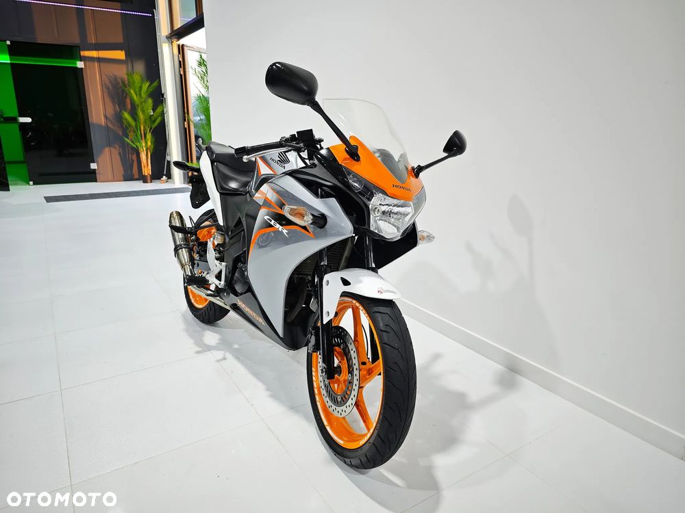 Honda CBR - 6