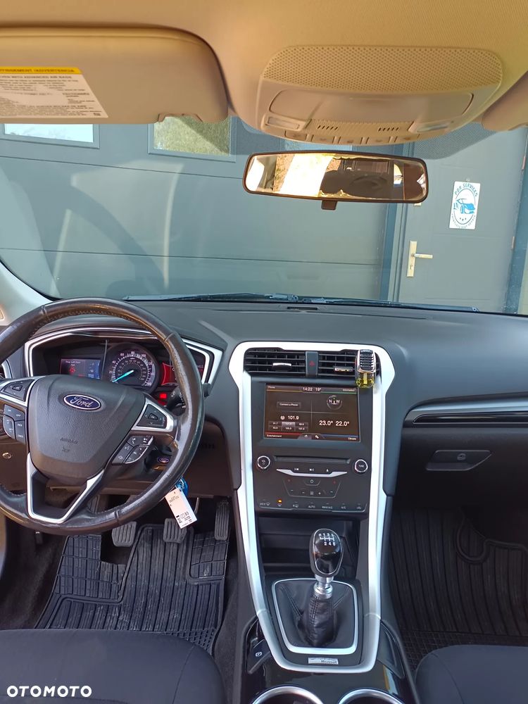 Ford Fusion - 11