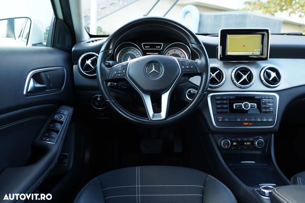 Mercedes-Benz GLA 200 (CDI) d 4Matic 7G-DCT Urban - 13