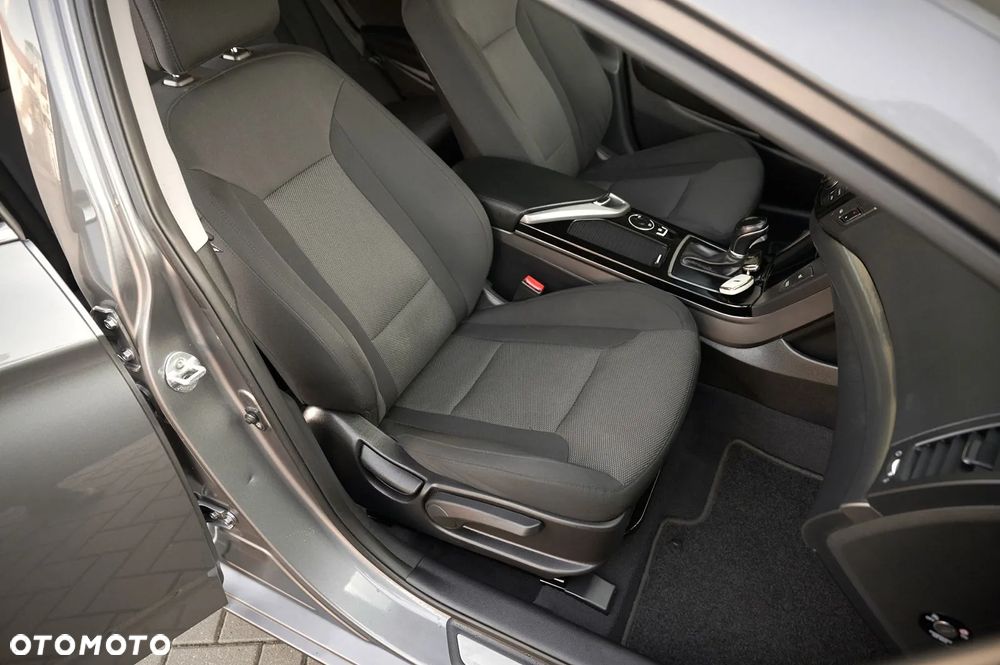 Hyundai i40 1.7 CRDi Premium DCT - 29