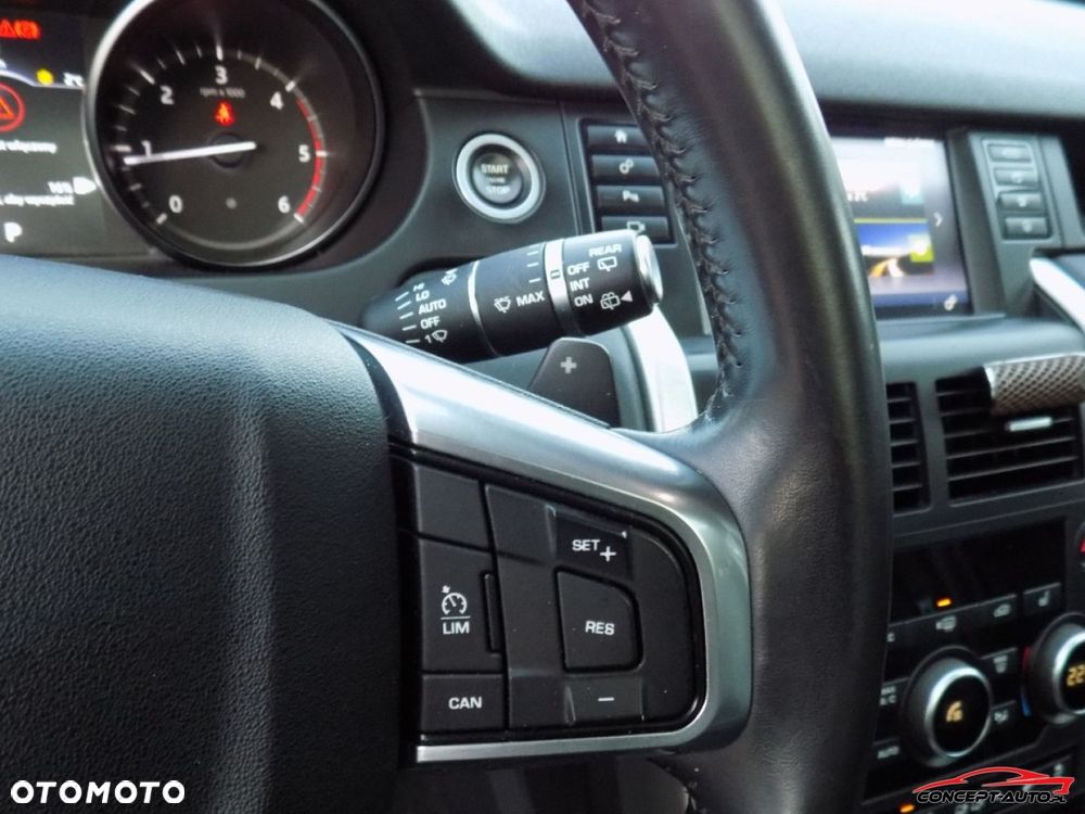 Land Rover Discovery Sport - 38
