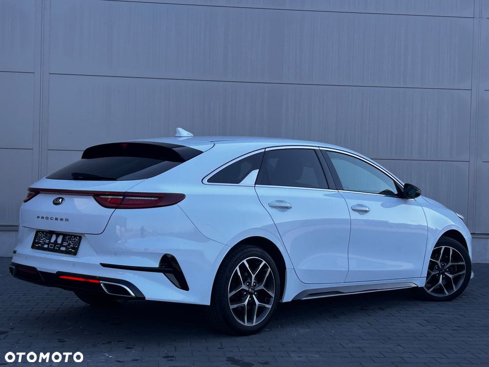 Kia ProCeed 1.5 T-GDI DCT7 OPF (48V Mild Hybrid) GT Line - 13