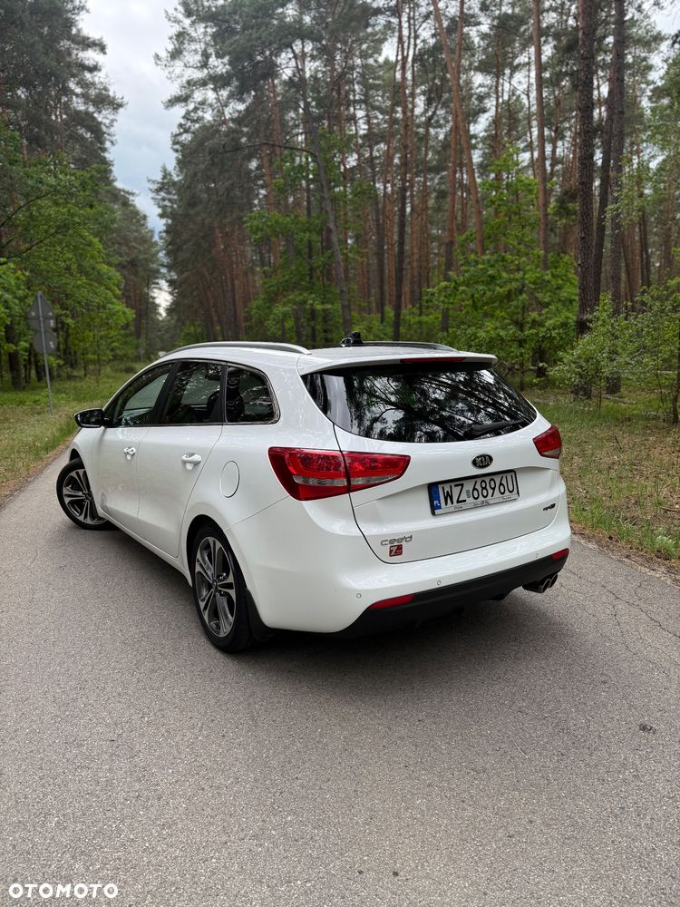 Kia Ceed 1.6 CRDi GT Line - 4