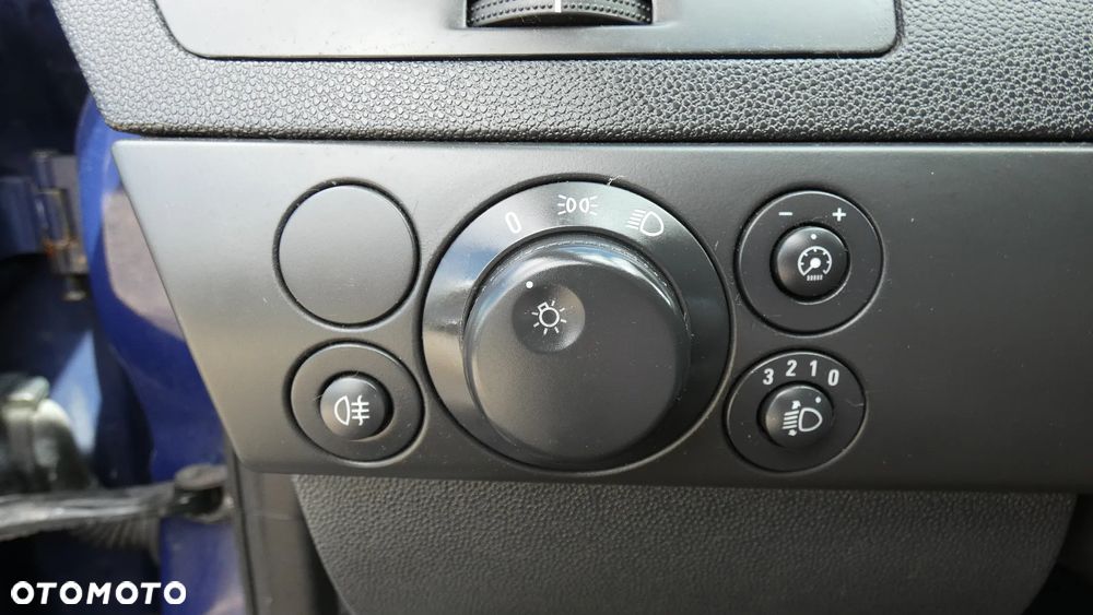 Opel Astra 1.6 Edition - 25