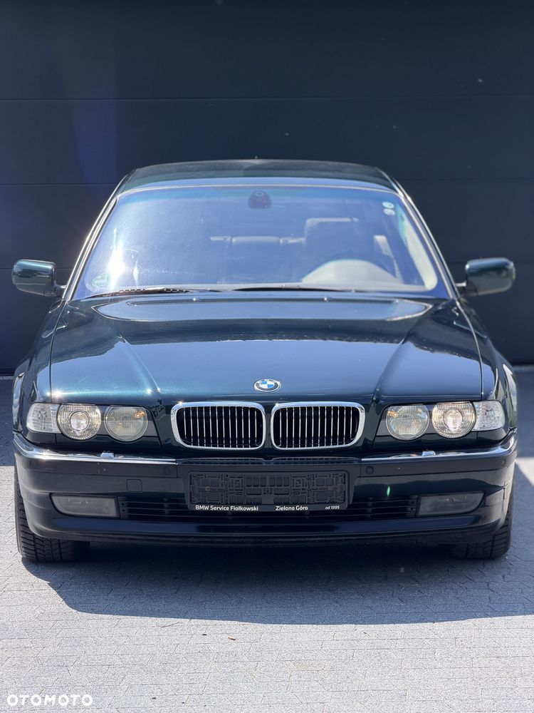 BMW Seria 7 - 1