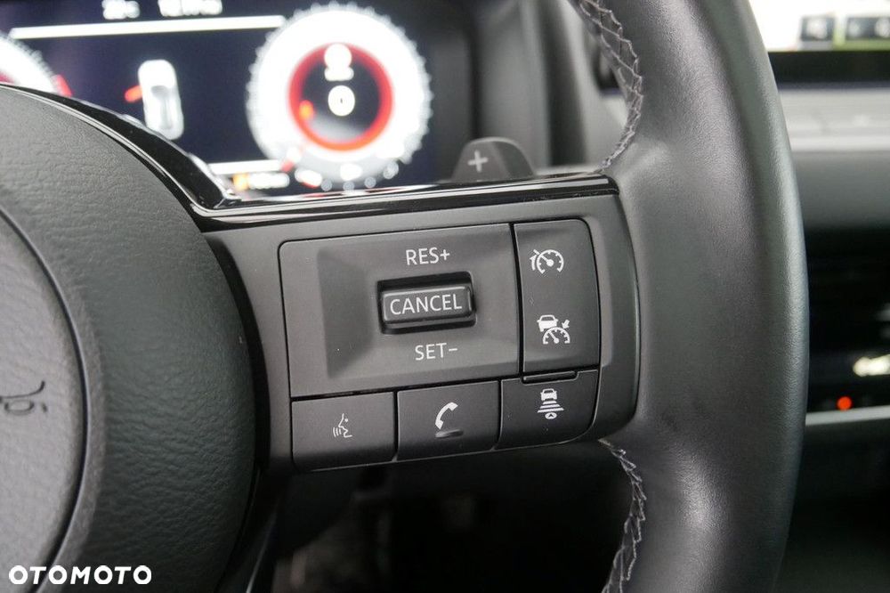 Nissan Qashqai 1.3 DIG-T MHEV N-Connecta Xtronic - 27