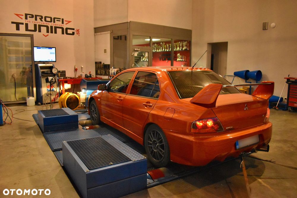 Mitsubishi Lancer Evolution - 4