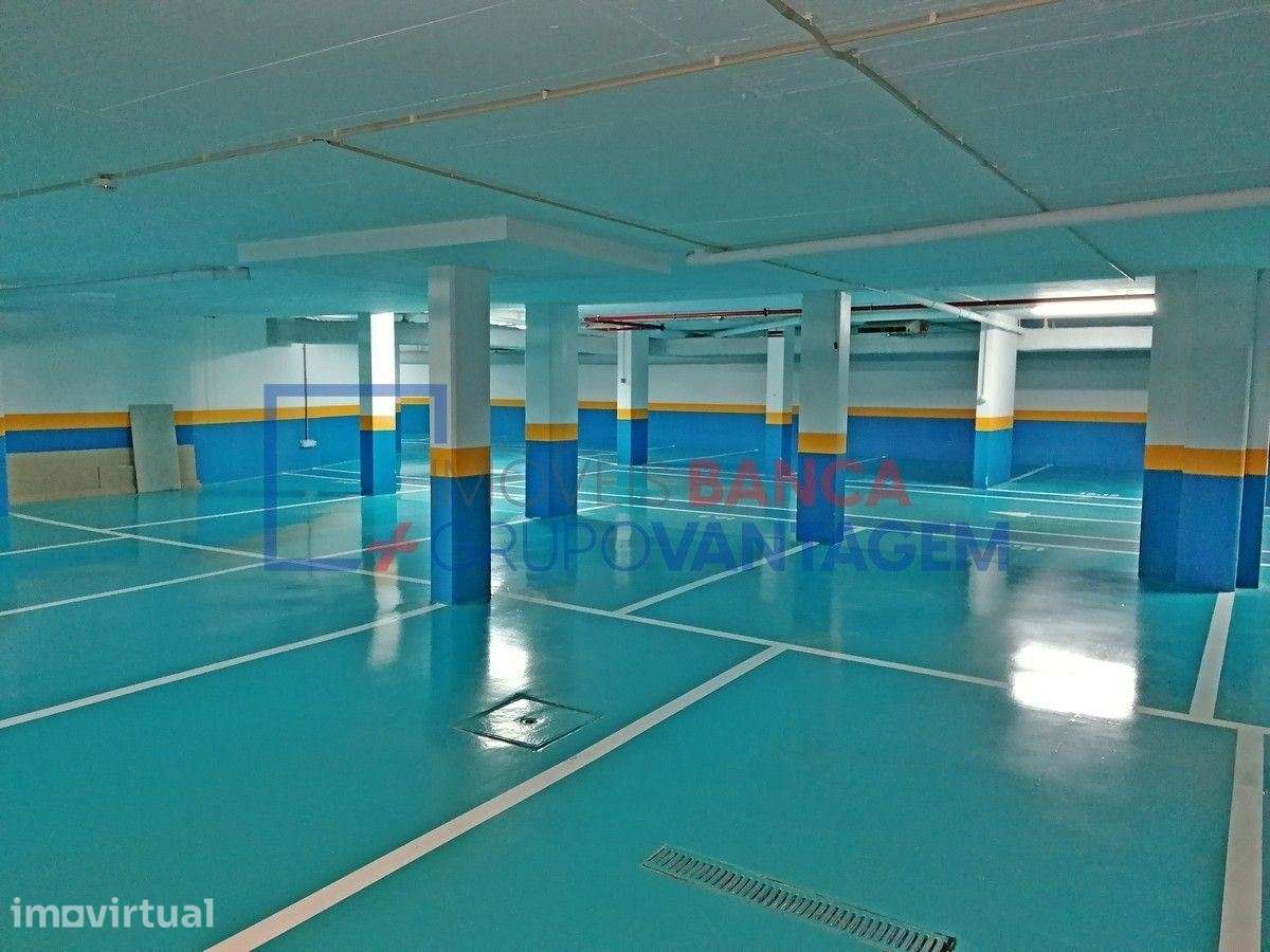 Lugar de estacionamento Santarém - Grande imagem: 4/12