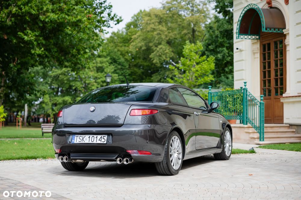 Alfa Romeo GT - 11